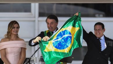Presidente Bolsonaro convida população a ir às ruas amanhã