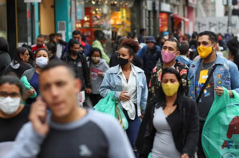 O uso de máscara, como proteção contra a covid-19, não será mais obrigatório em São Paulo