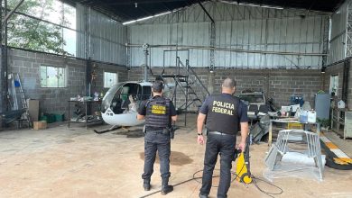 Helicóptero apreendido em Paraguaçu Paulista (SP) (Foto: Divulgação)
