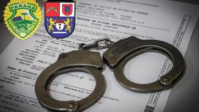 Homem natural de Paraguaçu Paulista (SP) é preso em flagrante pela Polícia Militar de Arapongas após ser abordado na madrugada desta terça-feira (02)