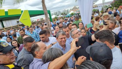 TARCÍSIO DE FREITAS PRESTIGIA MAIOR FEIRA AGROPECUÁRIA DO VALE PARANAPANEMA 22 Tarcísio de Freitas