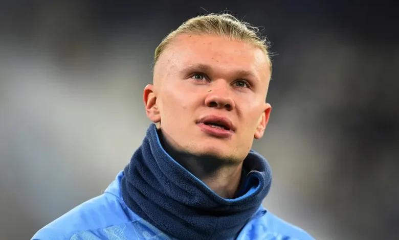 Here is the Meta Description: "Futebol: o atacante Erling Haaland, do Manchester City, é o mais valioso entre os clubes que participam da competição. A lista de jogadores mais valiosos ajuda a identificar os jogadores que mais contribuem para o sucesso do time, mostrando talentos e reconhecimento internacional."