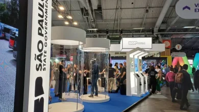 USP e Fapesp promovem inovação e empreendedorismo em São Paulo na maior feira de tecnologia do Brasil, reunindo 180 mil visitantes de 171 nacionalidades e apresentando 14 mil startups inovadoras.