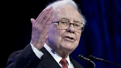 Warren Buffett, o lendário investidor, está prestes a realizar a promessa de doar a maior parte de sua fortuna, cerca de R$ 33 bilhões, a fundações sociais que trabalham em prol da melhoria da sociedade e do bem-estar das pessoas.