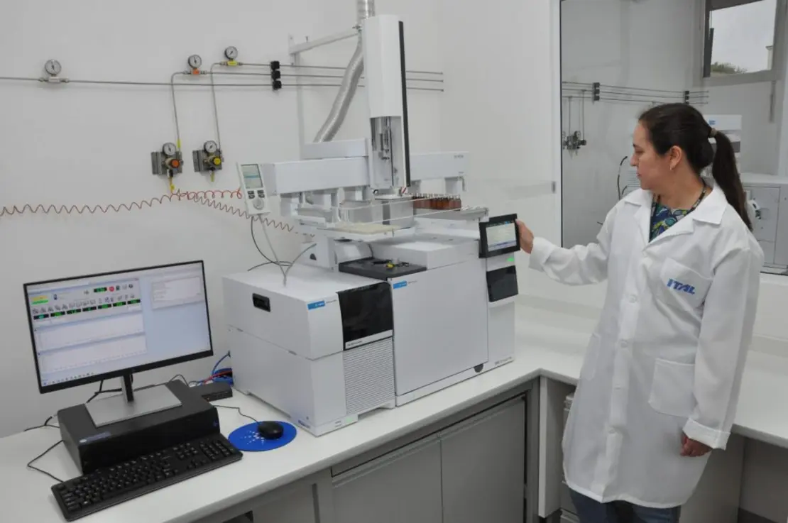 A pesquisa do Governo de São Paulo revoluciona a economia circular no estado, identificando oportunidades e desafios para implementar práticas sustentáveis em setores de alimentos e bebidas.