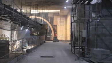 A Estação Perdizes, a obra mais avançada da Linha 6-Laranja, atinge 80% de conclusão, confirmada entrega em 2026; localizada em um dos bairros mais movimentados da cidade, a estação garantirá infraestrutura segura e confortável para passageiros.