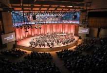 Descubra o Festival de Campos do Jordão, um dos eventos mais esperados do país, que chega à sua 55ª edição em 2025! Mais de 75 concertos gratuitos, distribuídos entre quatro palcos em Campos do Jordão e São Paulo, garantem uma experiência única e emocionante para todos os gostos.