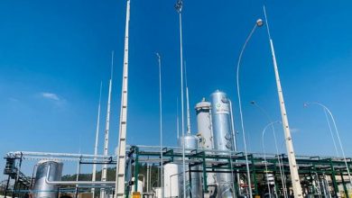 "O Estado de São Paulo se aproxima da transição energética com acordo internacional e aplicação para impulsionar setor de biometano. A parceria visa ampliar uso de energias renováveis, reduzir emissões de gases de efeito estufa e estimular produção de biogás e biometano."