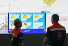 O Governo de São Paulo lança a Sala SP Sem Fogo, uma tecnologia que antecipa em um dia as condições climáticas propícias para incêndios, permitindo uma prevenção e combate mais eficazes a esses eventos e reduzindo riscos para a população e recursos naturais.