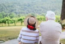 Conscientize-se sobre a violência contra as pessoas idosas e junte-se à campanha "Junho Violeta" em uma luta fundamental para proteger e respeitar a dignidade dessas pessoas, promovendo cooperação e apoio às vítimas.