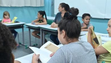 "Aprenda a valorizar a leitura e a interpretação de textos ao lado de outros jovens talentos em Olimpíada de Interpretação Textual, um desafio emocionante que promete reconhecer o esforço e o conhecimento dos estudantes do estado de São Paulo."