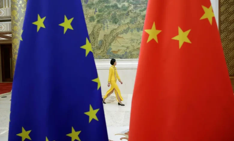 China e União Europeia têm relação complexa, marcada por diferenças e divergências, mas também por interesses em comum. Cooperação fundamental para solucionar problemas globais e construir relação mais sólida e duradoura, com amplo espectro de interesses em comum.