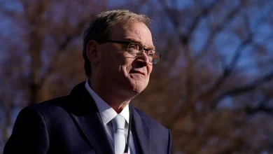O diretor do Conselho Econômico Nacional, Kevin Hassett, é considerado um possível candidato ao cargo de presidente do Federal Reserve, devido sua experiência em política econômica e sua ligação com o presidente Trump.