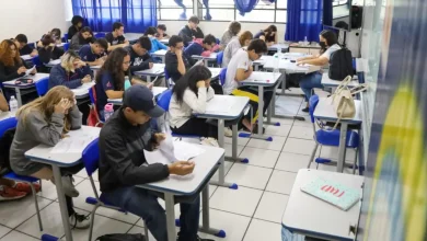 Próxima semana é dia da prova Prontos pro Mundo! Mais de 100 escolas aguardam resultados para levar estudantes a intercâmbio internacional. 500 vagas para o primeiro semestre de 2026.