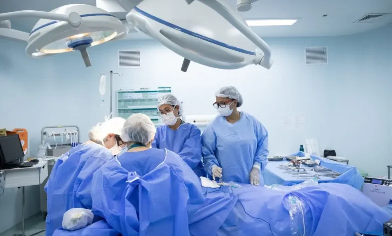 Câncer Colorretal em Jovens Adultos: Alerta em São Paulo 1 Câncer colorretal em jovens adultos: São Paulo registra aumento preocupante de casos em menos de 50 anos. A necessidade de detecção precoce e prevenção se torna urgente.