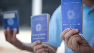 Aqui está a Meta Description: Descubra a plataforma Trampolim, lançada pelo Governo do Estado, que reune vagas de emprego, cursos e recursos para quem procura oportunidades de trabalho em São Paulo, simplificando a busca e aumentando as chances de emprego.
