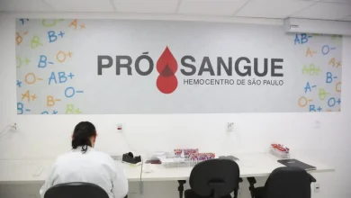 Doação de plaquetas é essencial para pacientes com câncer, doenças sanguíneas e após transplantações. O Pró-Sangue incentiva a doação e explica como funciona o processo, garantindo a segurança e a qualidade de vida dos pacientes.