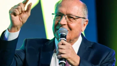Geraldo Alckmin defende decisão do STF em suspender atos sobre IOF, garantindo ordem jurídica e evitando instabilidade política e econômica.