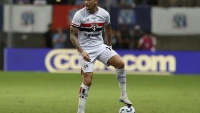 O Campeonato Brasileiro retoma sua disputa após interrupção, emocionando torcedores com jogos entre principais equipes do Brasil. Veja as novas datas e horários dos jogos e prepare-se para uma temporada cheia de suspense e rivalidade entre as equipes.