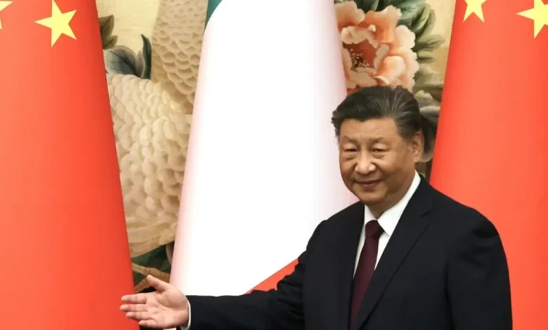China solicita cooperação de diretora de Wells Fargo em investigação criminal, destacando a importância da colaboração internacional em questões criminais e a disposição da China em trabalhar com autoridades estrangeiras para promover a justiça.