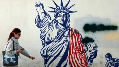 Iran, um país frágil e dependente do petróleo, se sente ameaçado pela possibilidade de restabelecimento das sanções da ONU, que têm impacto severo na sua economia e a vida dos cidadãos.