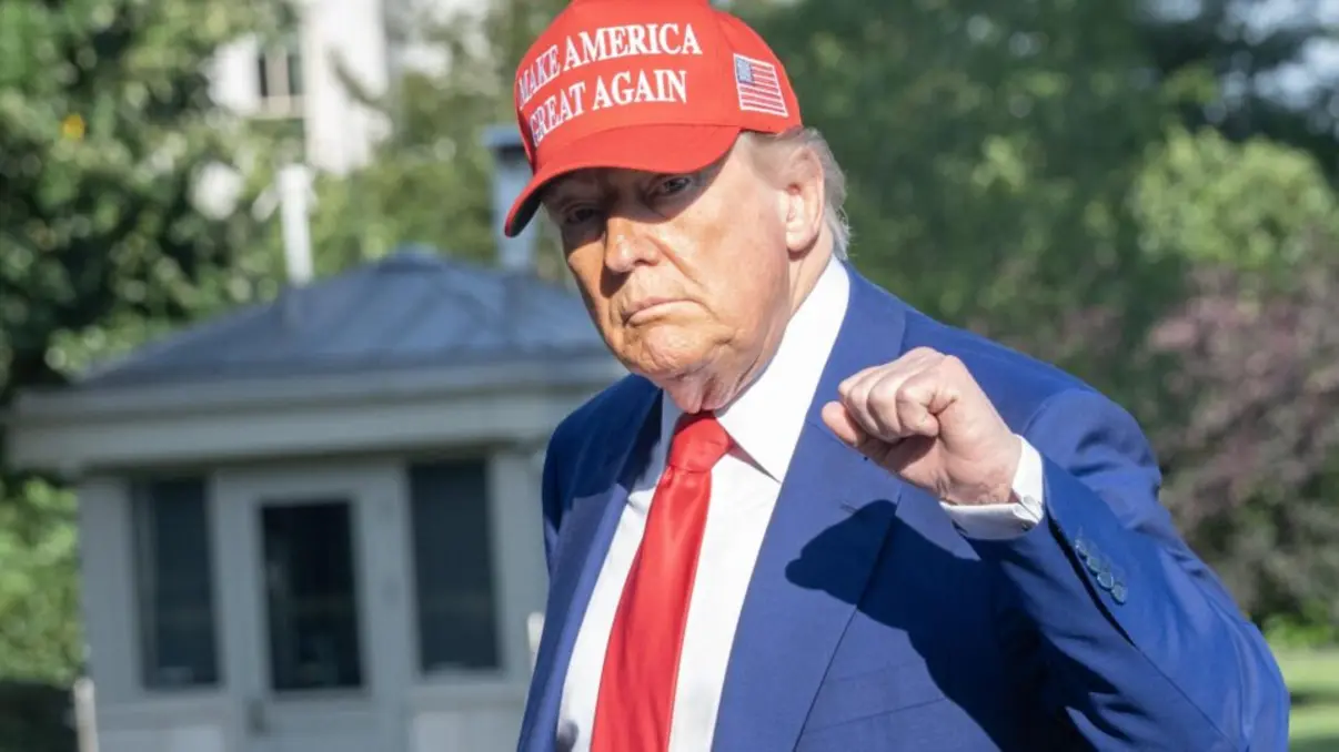Donald Trump's speech in Brazil sparks heated debate on digital freedom of expression and censorship, with Rumble CEO Chris Pavlovski praising the President's support for combating online repression and protecting American businesses.