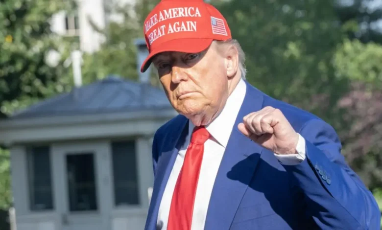 Análise de especialistas sobre a declaração do ex-presidente estadunidense Donald Trump em defesa do presidente brasileiro Jair Bolsonaro, na véspera de uma votação no Congresso Nacional que pode decidir o destino político do líder brasileiro.