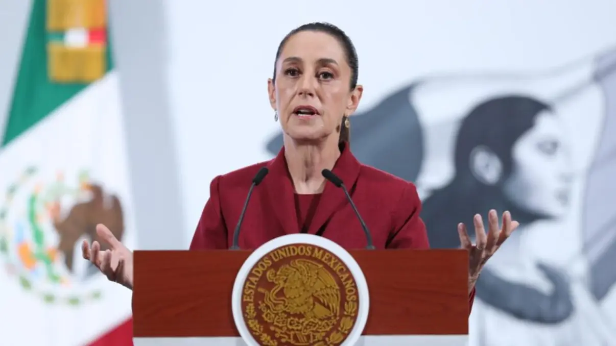 O presidente do México, Claudia Sheinbaum, confirma acordo quase fechado com EUA para evitar tarifas negativas, recebido com alívio por mercados e líderes econômicos.
