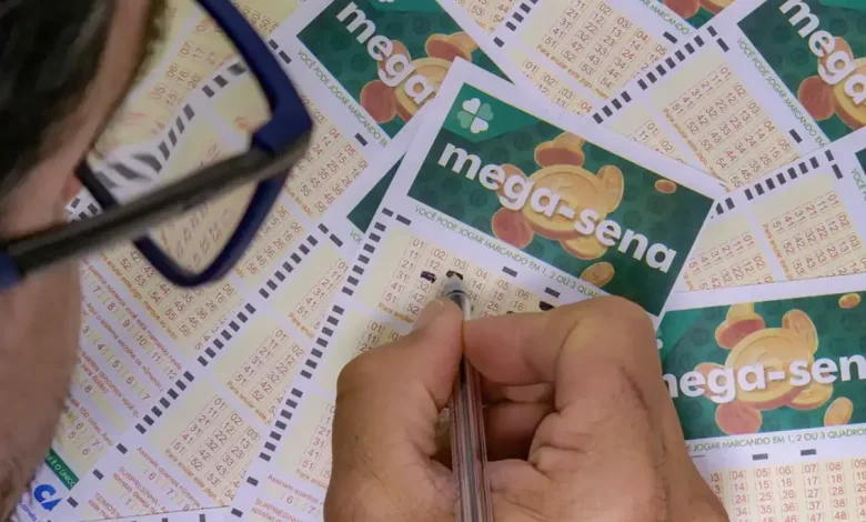 Saboreie a emoção do sorteio da Mega-Sena! A terça-feira trouxe prêmios para os apostadores, com R$ 35 milhões no prêmio principal e R$ 65 milhões acumulados.