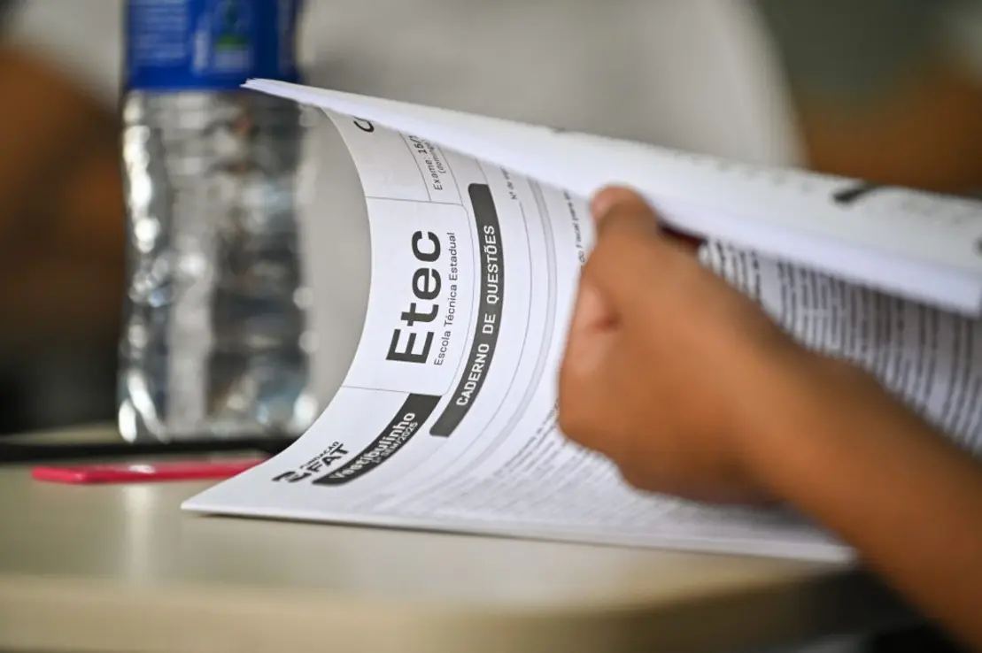 Prova do Vestibulinho das Etecs: cerca de 64 mil candidatos irão realizar a avaliação no próximo domingo, um momento crucial para ingressar nas escolas técnicas do Estado de São Paulo, oferendo formação de alta qualidade em áreas como eletrônica, mecânica e enfermagem.