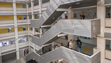 Candidatos classificados do Vestibulinho das Etecs recebem convocação para matrículas na próxima sexta-feira. Prepare-se para enviar documentos solicitados entre 21 e 22. Respeite o prazo para evitar atrasos e garantir a matrícula.