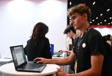 Inscrições para cursos profissionalizantes gratuitos do Qualifica SP fecham em dois dias. 1.100 vagas em disputa; três turnos diários para atender às necessidades dos participantes.