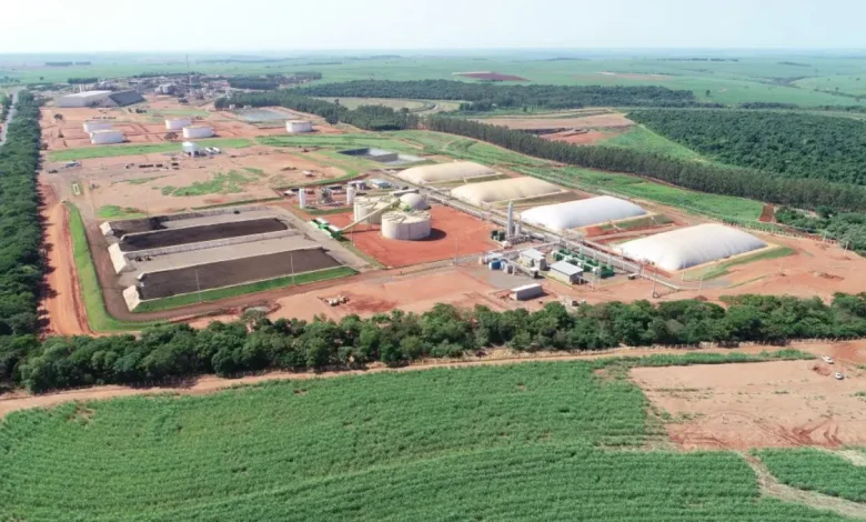 Secretaria de Energia de São Paulo abre consulta pública para criar certificado de garantia de origem para biometano. O objetivo é incentivar a produção e consumo do combustível renovável, garantindo sua origem sustentável e confiabilidade. Contribua com suas sugestões!