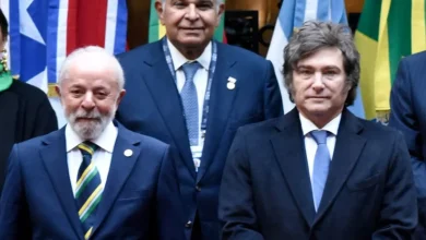 Importações brasileiras para a Argentina crescem 55,4% no primeiro semestre de 2025, atingindo US$ 9,12 bilhões. O aumento ocorre em meio à ameaça de tarifa de 50% sobre produtos brasileiros pelos EUA.
