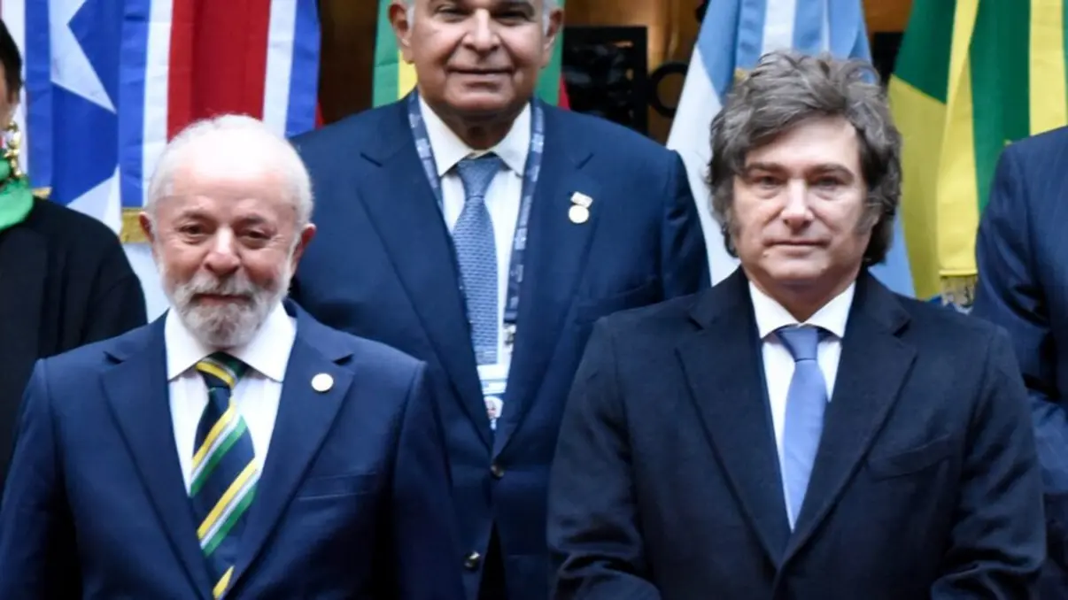 Importações brasileiras para a Argentina crescem 55,4% no primeiro semestre de 2025, atingindo US$ 9,12 bilhões. O aumento ocorre em meio à ameaça de tarifa de 50% sobre produtos brasileiros pelos EUA.