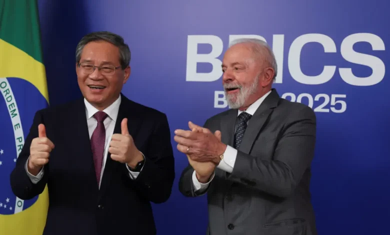 Líderes do Brics se reuniram no Rio para discutir defesa do multilateralismo, reformas internacionais e cooperação em áreas como tecnologia, energia e agricultura, além de questões sociais e ambientais.
