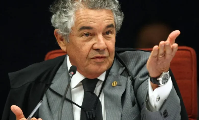 Ex-ministro critica STF em decisões sobre Bolsonaro 1 Ex-ministro critica atuação do STF em relação a decisões sobre Bolsonaro, defendendo cautela, julgamento colegiado e isonomia para garantir justiça.