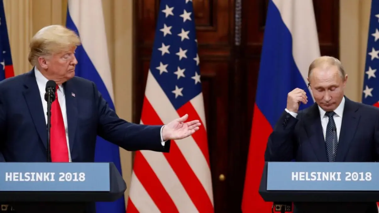 Trump reduz prazo para cessar-fogo na Ucrânia para 10 a 12 dias, citando falta de progresso e ataques russos a cidades ucranianas.