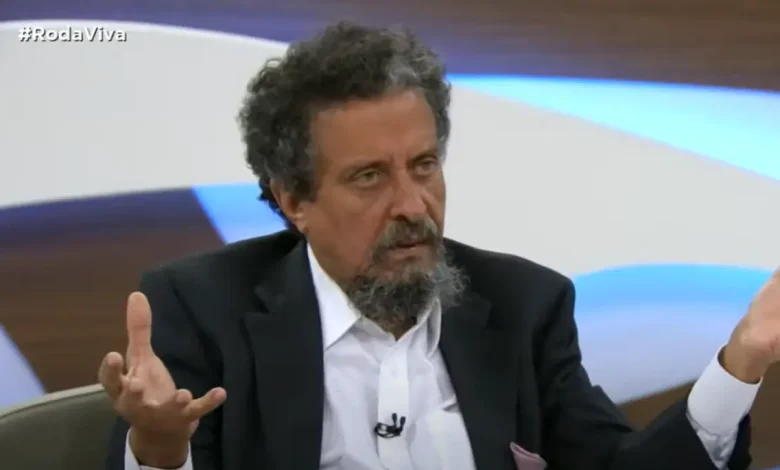 PT x João Santana: Dívida, Lava Jato e a Ética na Política Brasileira 1 Disputa judicial entre o PT e o marqueteiro João Santana por uma dívida de R$ 2,3 milhões, agravada pela condenação do marqueteiro na Lava Jato. O caso expõe os desafios da ética e transparência na política brasileira.