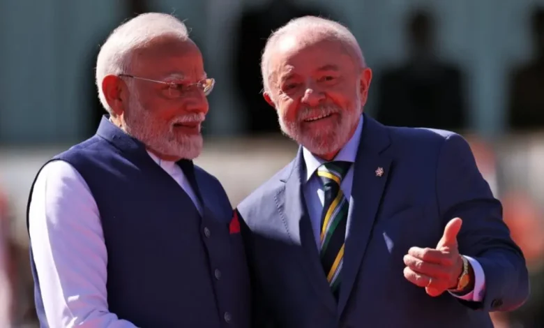 Presidente Lula e premier indiano Narendra Modi reafirmam soberania dos países e apelam para admissão do Brasil no Conselho de Segurança da ONU, durante encontro em Nova Délhi, marcado por discussões sobre cooperação internacional e desenvolvimento econômico e social.
