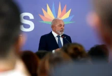 O líder brasileiro reitera que o Brics não tem como objetivo principal confrontar os EUA, mas sim fomentar cooperação e desenvolvimento mútuo entre os membros.