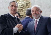 Tensão entre Brasil e EUA atinge níveis alarmantes após posse de Lula, com especialistas políticos avaliando que reação do presidente e indiferença do STF contribuem para agravar conflito diplomático.