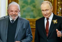 Putin critica globalização liberal e defende desdolarização do comércio, energia nuclear e modelo de desenvolvimento mais justa e equitativo, no encontro do Brics.