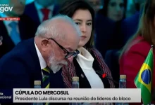 O presidente Lula assume a presidência do Mercosul até o final do ano, prometendo fortalecer o bloco e melhorar a vida dos cidadãos, trabalhando conjuntamente com os líderes dos outros países para superar obstáculos e promover o crescimento económico e social da região.