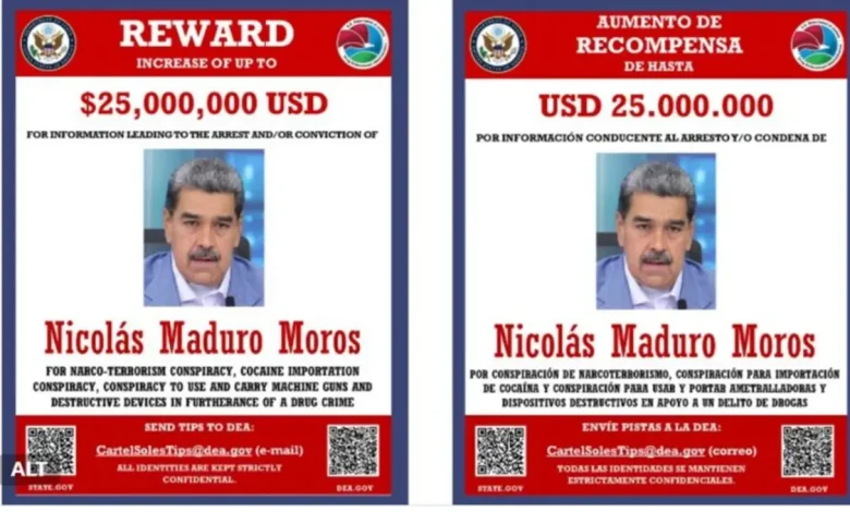 DEA aumenta recompensa para US$ 25 milhões por Maduro, Cabello e Padrino López 1 A DEA aumenta recompensa para US$ 25 milhões por informações que levem à prisão de Maduro, Cabello e Padrino López, acusados de pertencer ao Cartel de Los Soles.