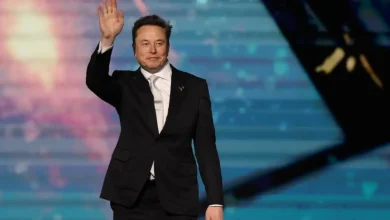 Elon Musk anuncia planos de criar o "Partido da América", uma alternativa às tradicionais fôrças políticas nos EUA, com foco em liberdade de expressão e redução do tamanho do Estado.
