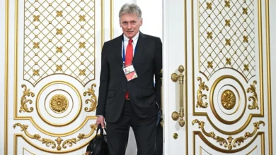 Cessar-fogo iminente entre Rússia e Ucrânia parece cada vez mais distante, com posições intransigentes e falta de concessões, refletindo a complexidade do conflito com raízes históricas e políticas profundas.