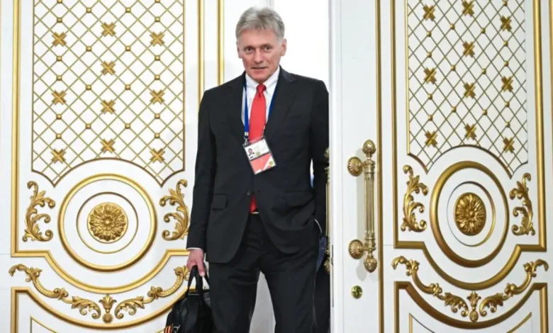 Cessar-fogo iminente entre Rússia e Ucrânia parece cada vez mais distante, com posições intransigentes e falta de concessões, refletindo a complexidade do conflito com raízes históricas e políticas profundas.
