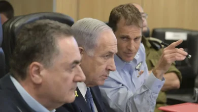 Israel está prestes a enviar delegação ao Catar para negociar cessar-fogo com o grupo terrorista Hamas, em meio à escalada de violência entre Israel e a autoridade palestina. A decisão pode ser um passo para a paz e reduzir a tensão na região, dependendo da disposição do Hamas e garantias de Israel.