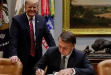 Ex-presidente dos EUA, Donald Trump, e presidente brasileiro, Jair Bolsonaro, trocaram mensagens em rede social, reforçando sua amizade política e solidariedade à luta política de cada um, apesar da perseguição política que consideram enfrentar.